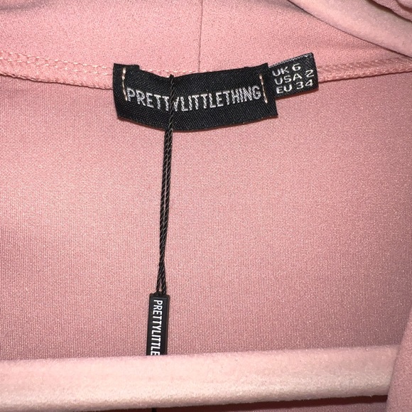 Pretty Little Thing petite dusky pink gold button blazer dress - Picture 3 of 6